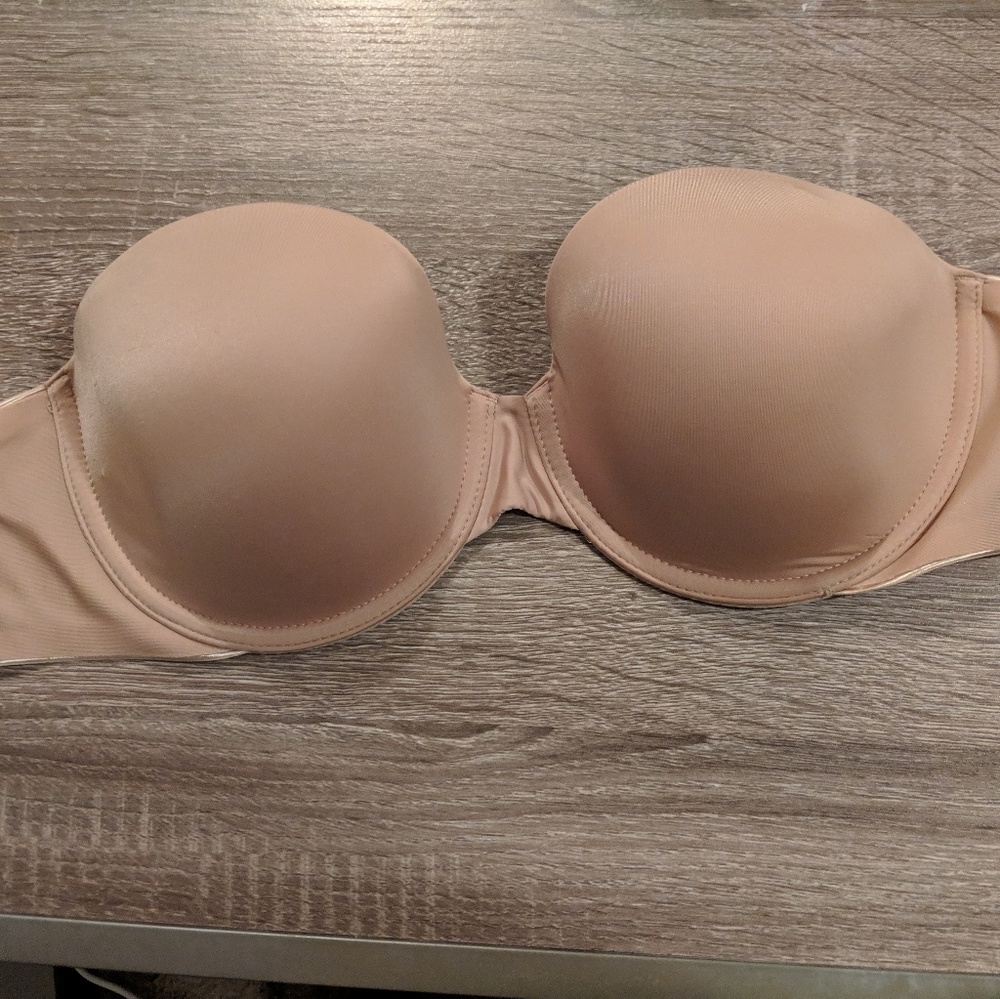 32DD NWOT MultiWay VS Bra in Nude